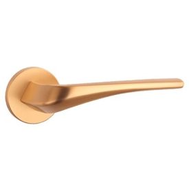 MAESTRO DALIA SZATÉN ARANY KÖRROZ BB KILINCS (52x7mm)