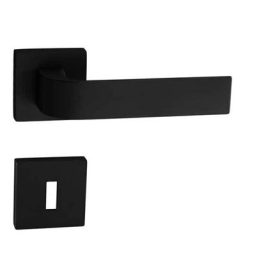 TUPAI CINTO MATT FEKETE NÉGYZETROZETTÁS KILINCS BB ZÁRRAL